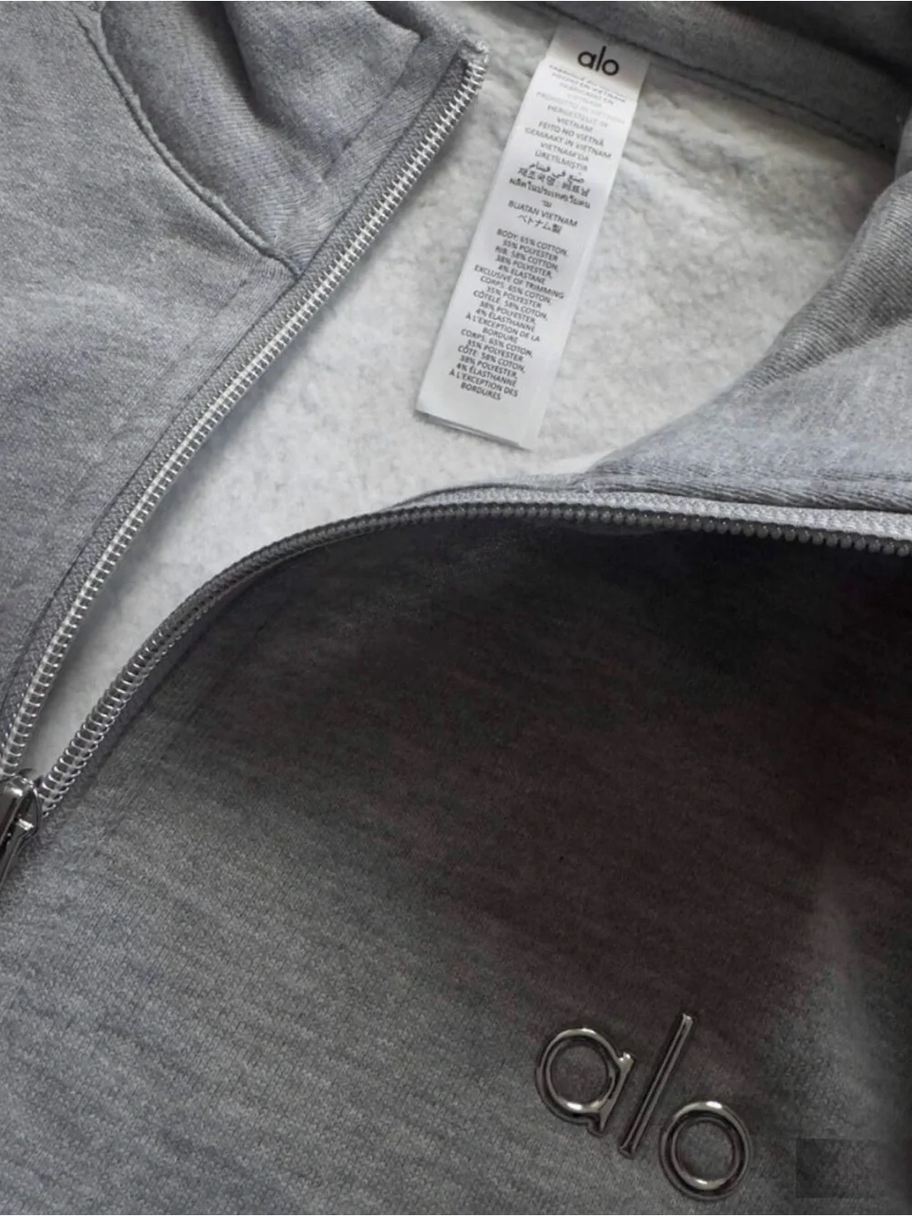 ALO Yoga Accolade 1/4 Zip Women’s Light Gray Pullover Sweatshirt